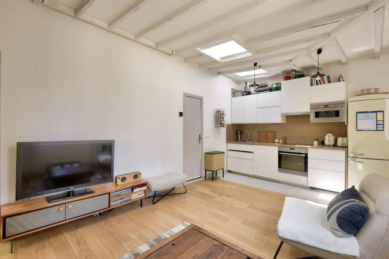 Apartament Magnificent T3 In The 9Th District Paryż Francja