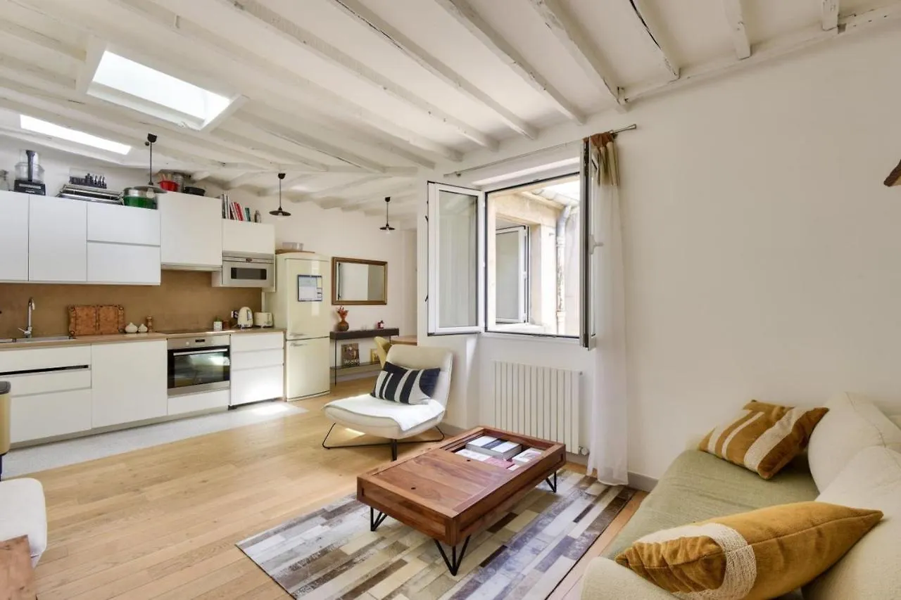 Magnificent T3 In The 9Th District Apartment Paris