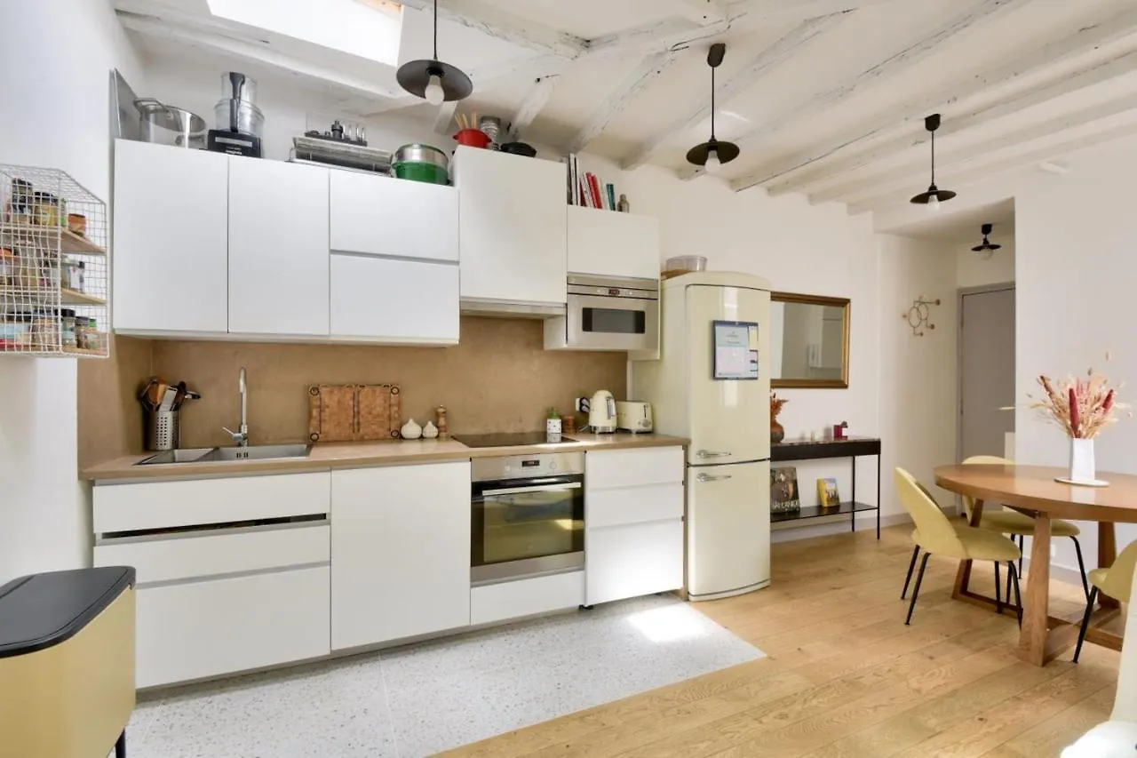 Magnificent T3 In The 9Th District Apartment Paris